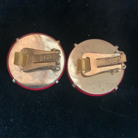 Hobe Vintage Round Red Faceted  Glass Clip Earrings - Picture 3 of 5